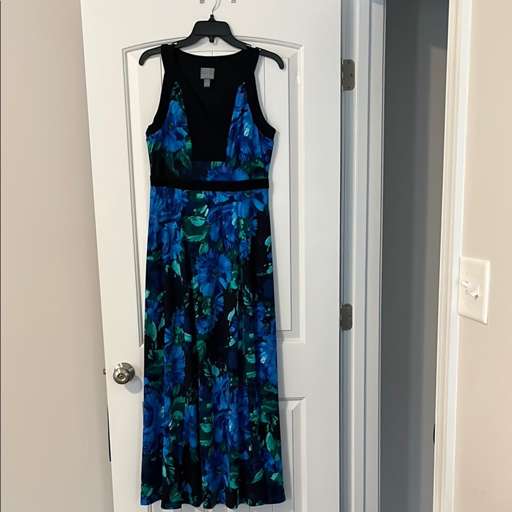 Floral Blue and Green Sleeveless Dress